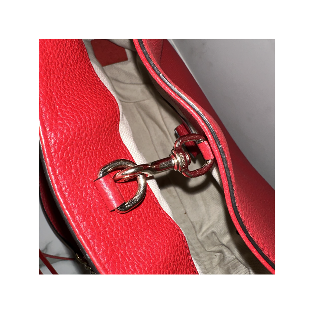 GUCCI MEDIUM SOHO CHAIN BAG IN RED