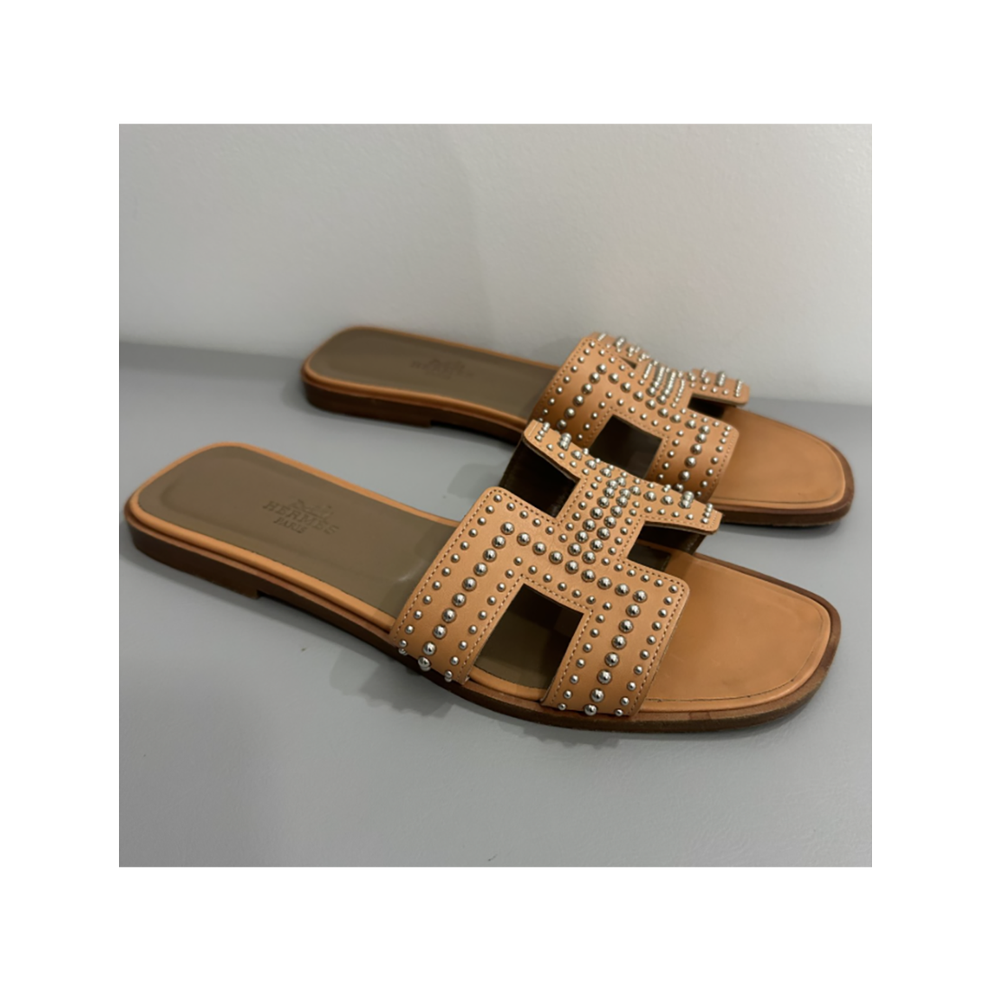 HERMES ORAN SANDAL STUD IN GOLD